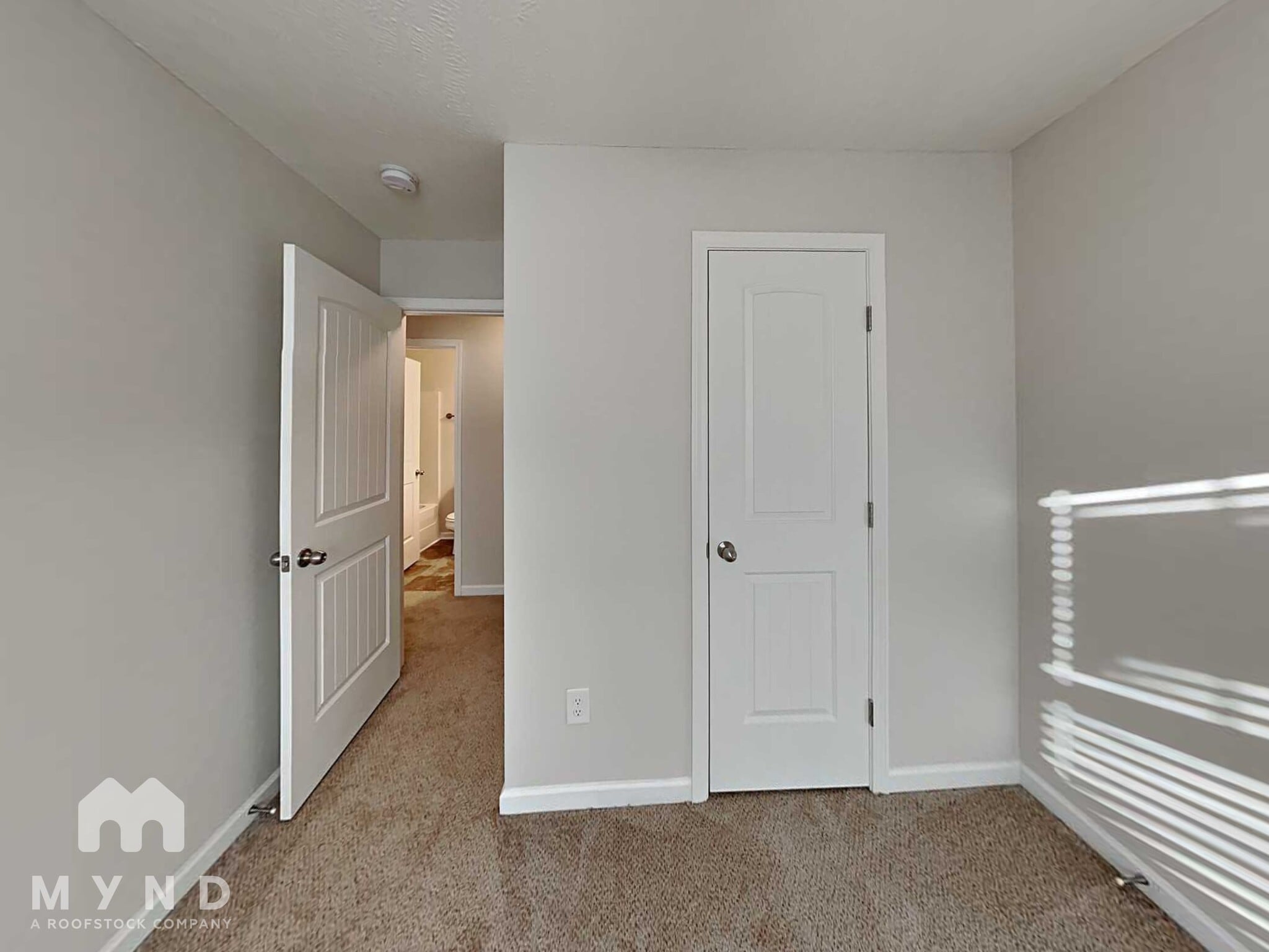 Building Photo - 302 Negri Ct