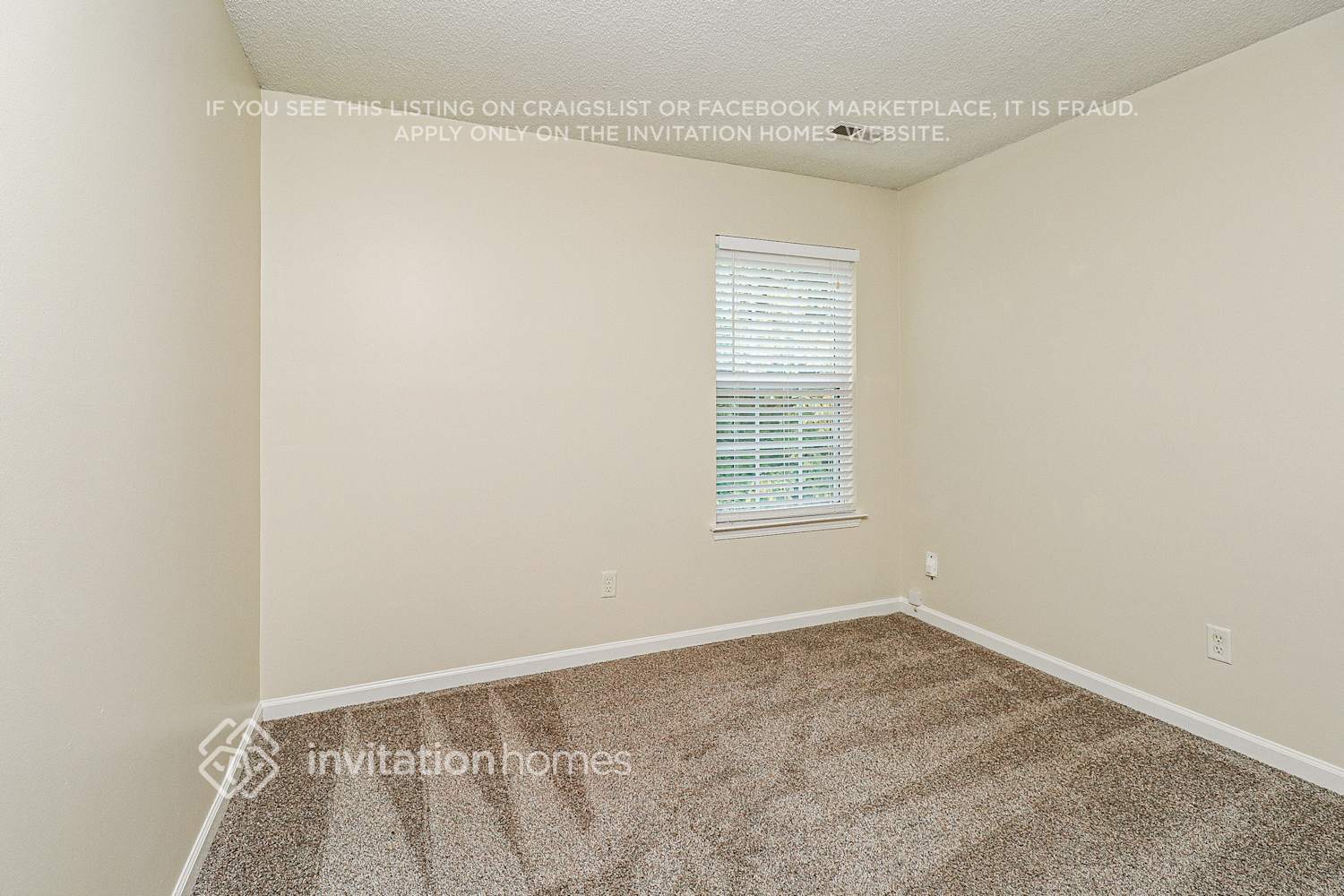 Building Photo - 11120 Northwoods Forest Dr