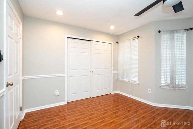 Building Photo - 1503 Blossom Cir