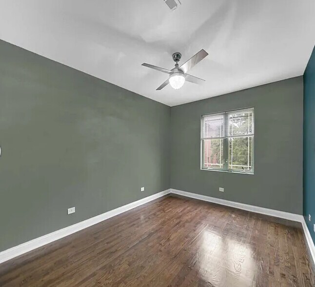 Building Photo - 6540 S Maryland Ave