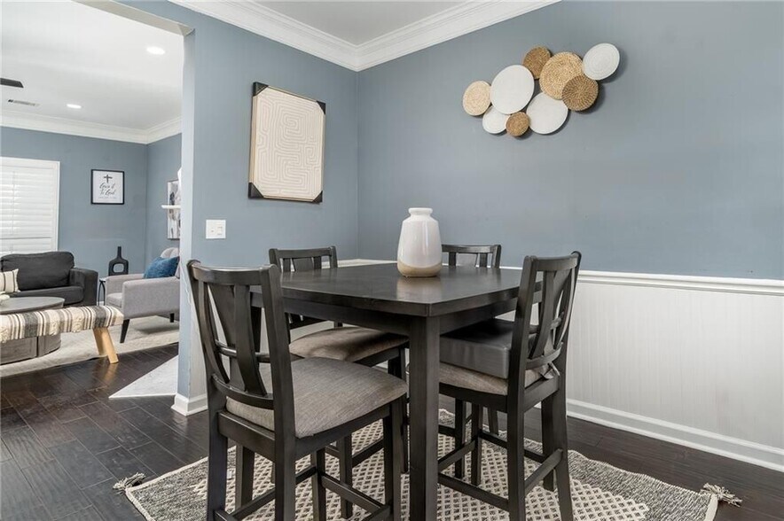 Building Photo - 3539 Mt Vernon Cir