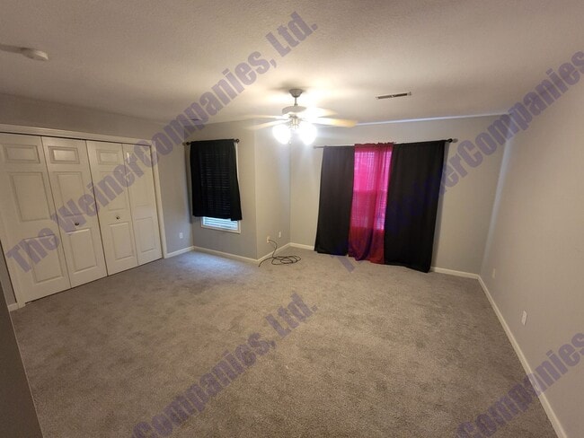 Building Photo - 3 Bedroom/2.5 Bathroom Townhome – Available August 1st!