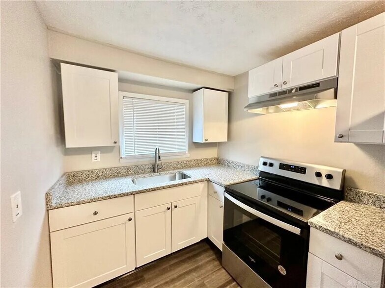 Building Photo - 2251 Ottello Ave