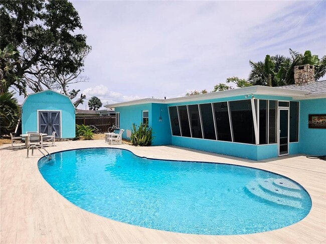 Building Photo - 10136 Paradise Blvd