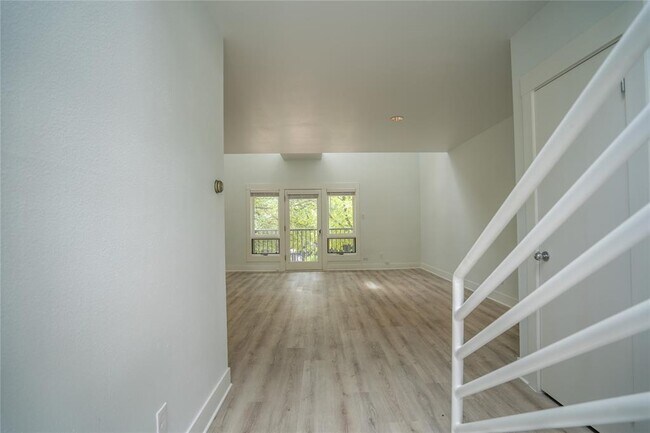 Building Photo - 2808 Greenville Ave