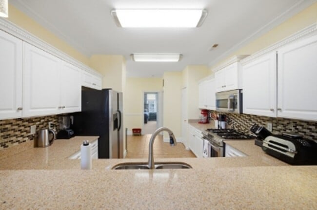 Building Photo - 1005 Bay Breeze Dr