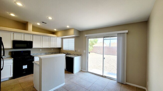 Building Photo - 319 Mulberry Glen Dr