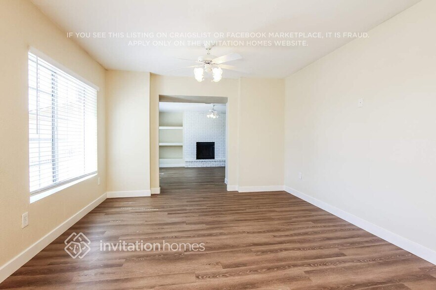 Building Photo - 5410 N 64th Dr