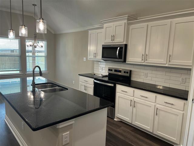 Building Photo - 603 Moseley Ln