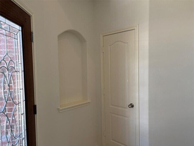 Building Photo - 21223 Colton Cove Dr