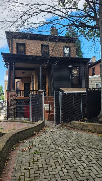 Building Photo - 178 Brunswick Ave