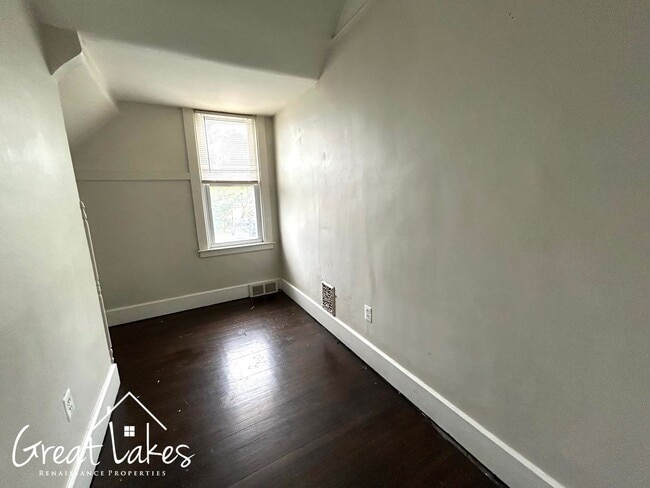 Building Photo - 1646 McKinstry St