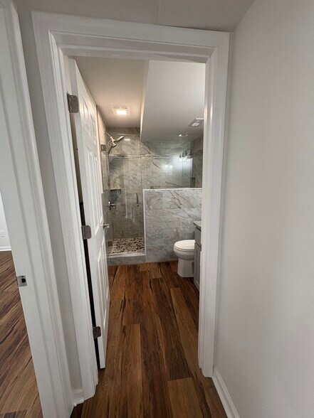 Building Photo - 909 Ridge St