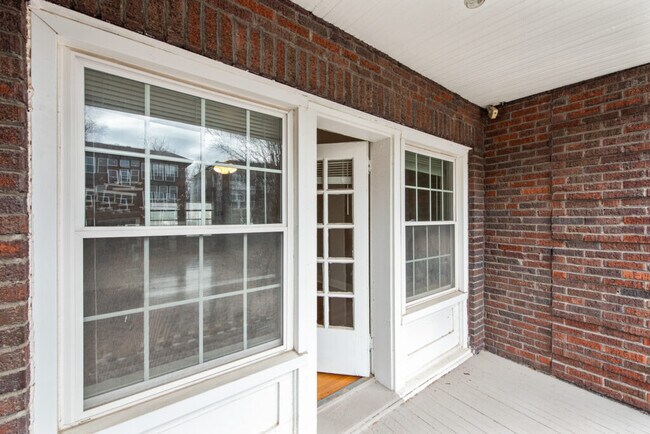 Building Photo - WALLACE