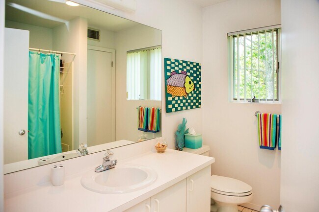 Building Photo - 5 Cedarfield Ln