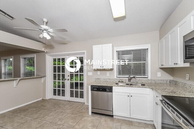 Building Photo - 3 Bedroom Pet-Friendly Home in Riverview, FL with Main Street Renewal