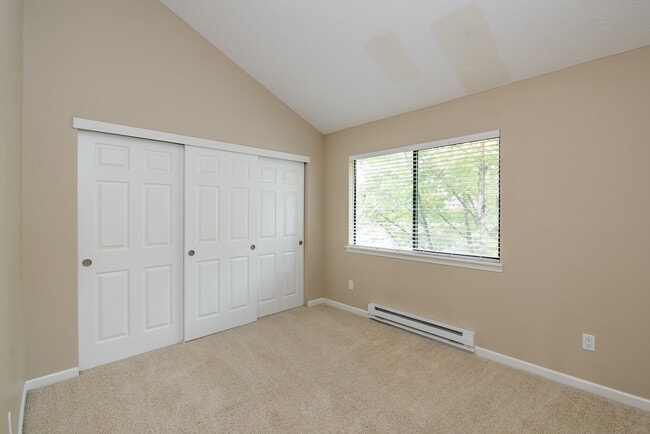 Building Photo - 9750 SE Talbert St