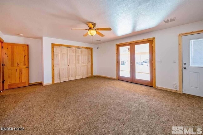 Building Photo - 3165 Green Ave