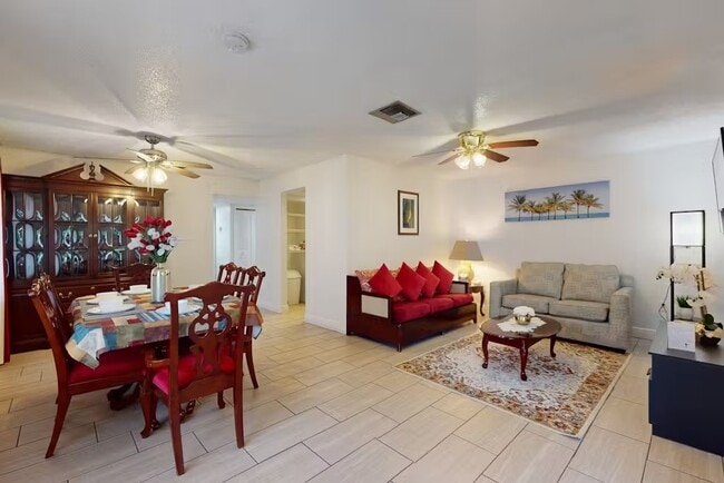 Building Photo - 4013 Audubon Dr