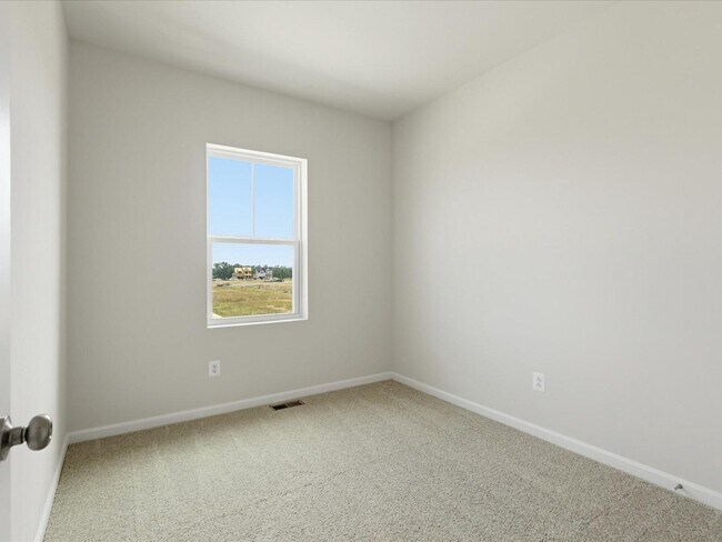 Building Photo - 124 SWANSONG Pl