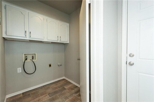 Building Photo - 509 Indian Creek Dr