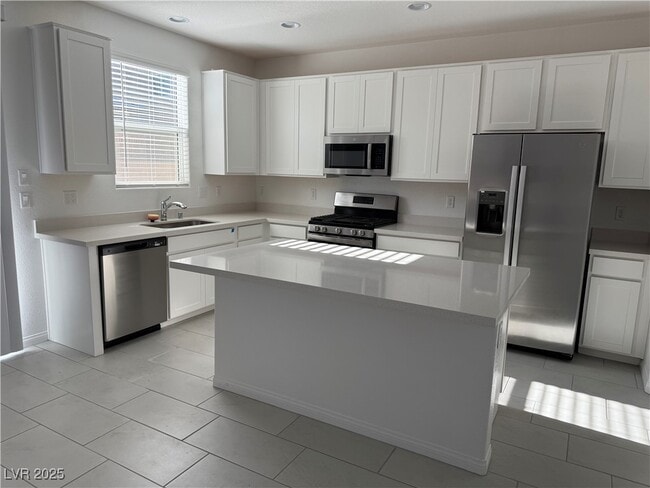 Building Photo - 10218 Starlit Cyn Ct