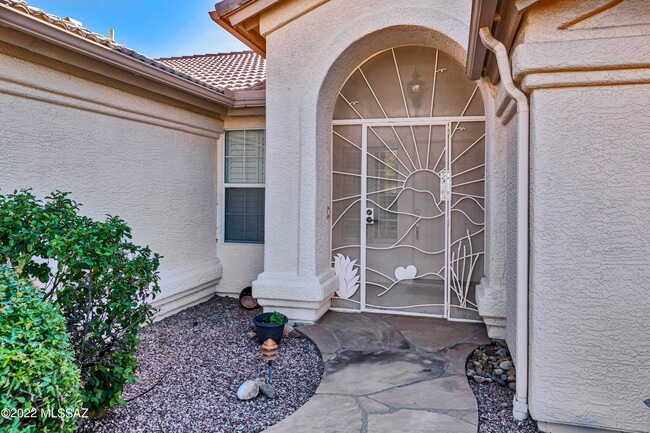 Building Photo - 65685 E Rocky Trail Dr