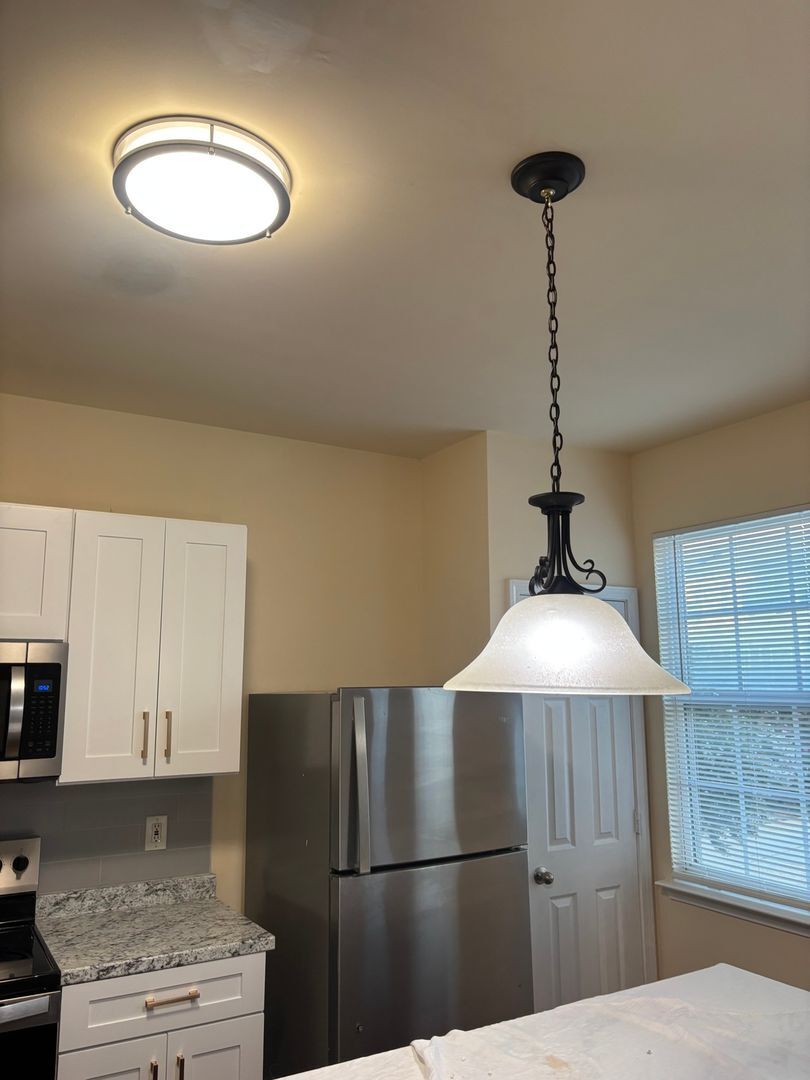 Building Photo - 2425 Ivey Crest Cir