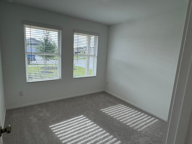 Building Photo - 31509 Pianella Ln