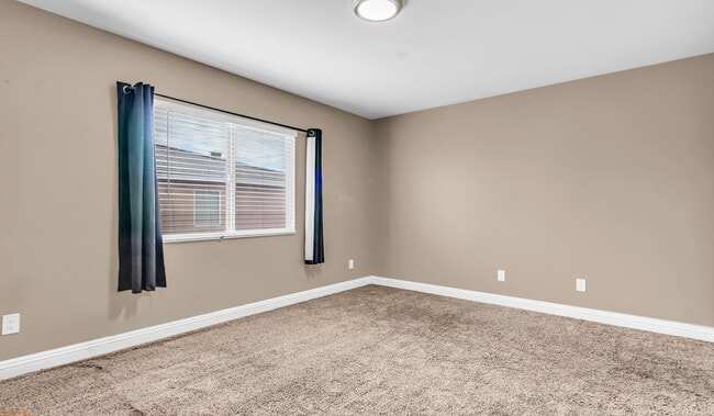 Building Photo - 37523 Durwent Dr