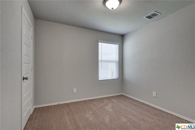 Building Photo - 1146 Gracie Wy