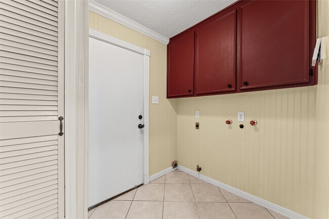 Building Photo - 3202 Greenham Ct