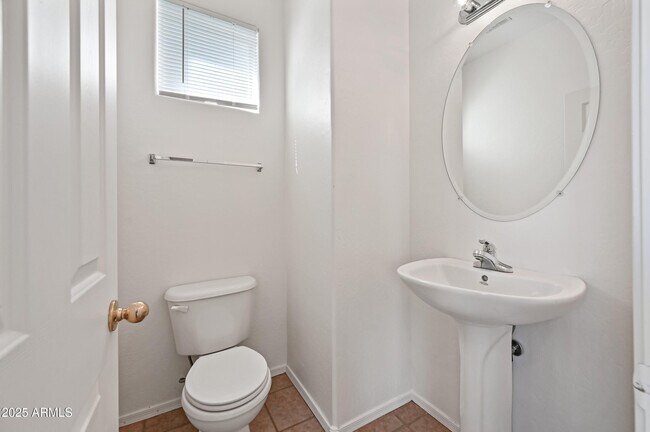 Building Photo - 2513 E Flintlock Pl