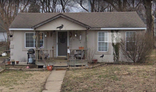 Primary Photo - 808 S Woodland