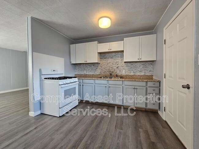 Building Photo - 314 N Ashland Ave