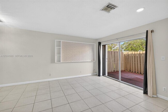 Building Photo - 5843 Woodlands Blvd