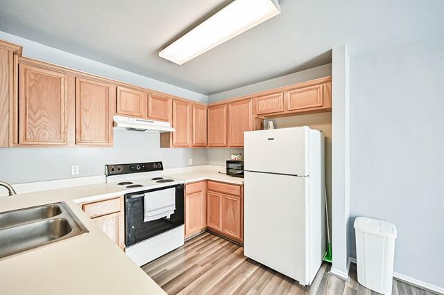 Building Photo - 415 Preston Dr