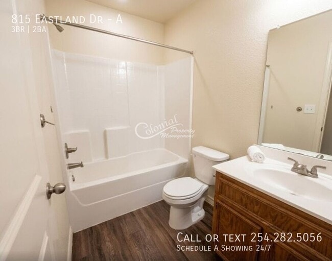 Building Photo - 815 Eastland Dr