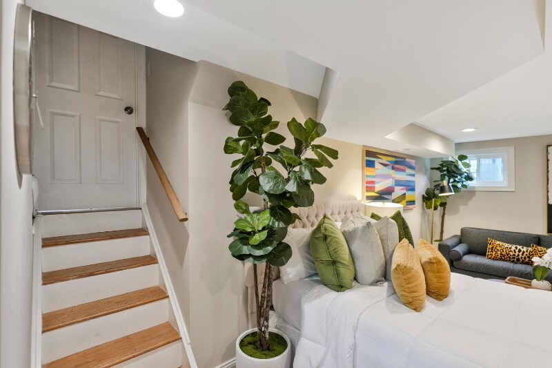 Building Photo - 325 Winslow Rd