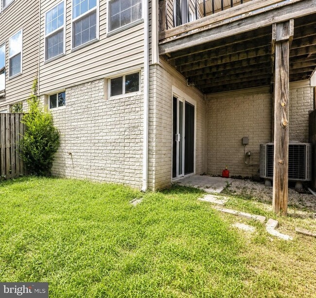 Building Photo - 20 Dunlap Dr