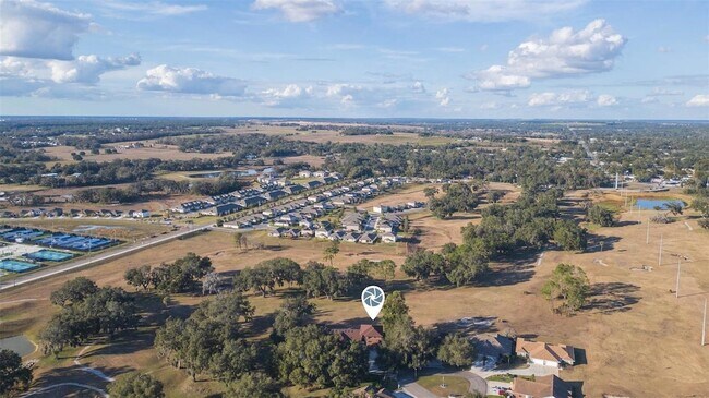 Building Photo - 6545 Brentwood Dr.