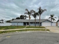 Building Photo - 2395 N Waterberry St