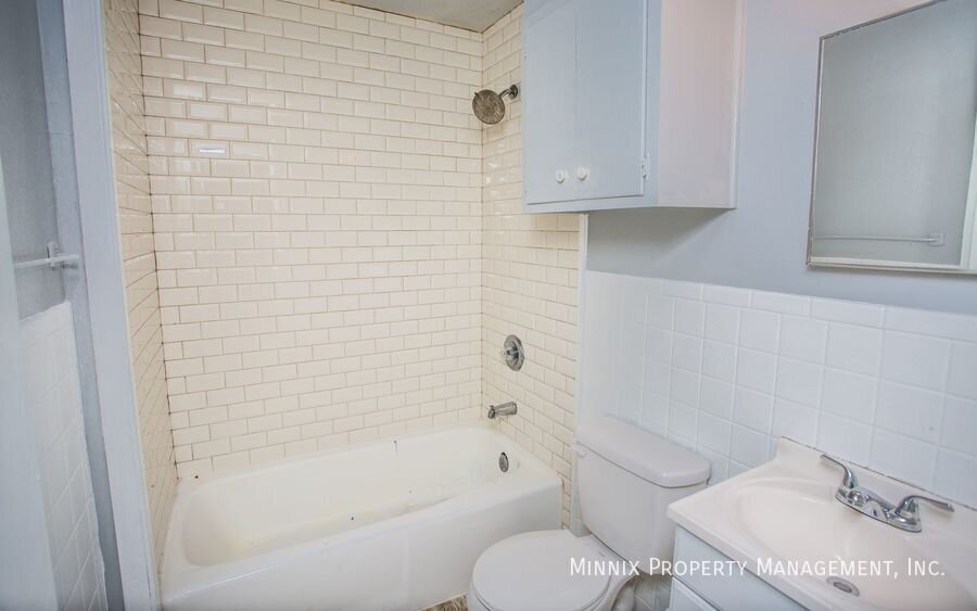 Building Photo - 3104 Ave. N-