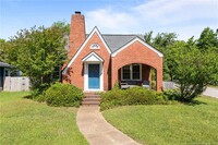 Building Photo - 207 N Virginia Ave