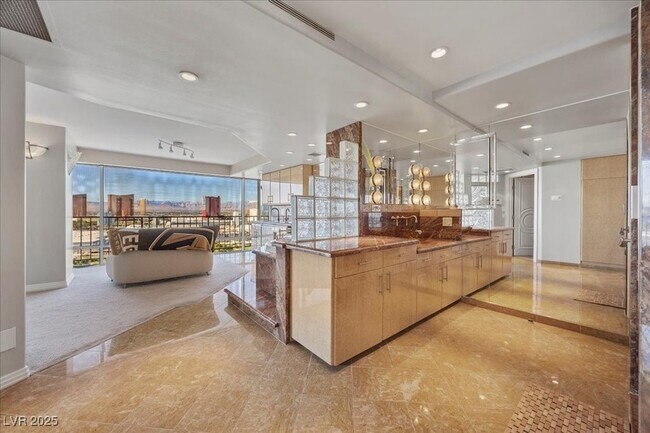 Building Photo - 3111 Bel Air Dr