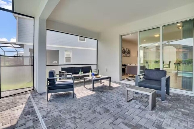Building Photo - 7267 Oakmoss Loop