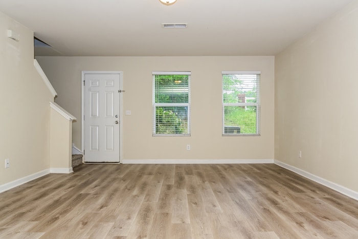 Building Photo - 1305 Forsythia Wy