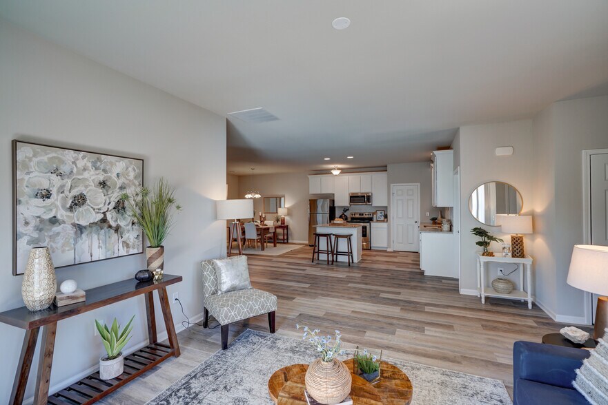 Building Photo - 640 McKay Way