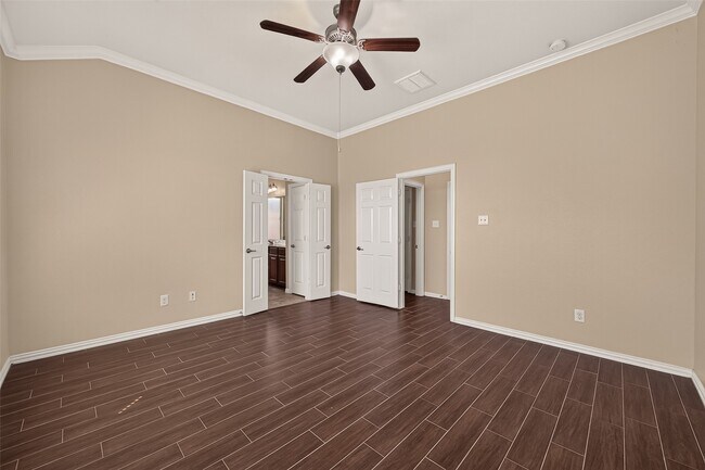 Building Photo - 12107 Redbud Brook Trail