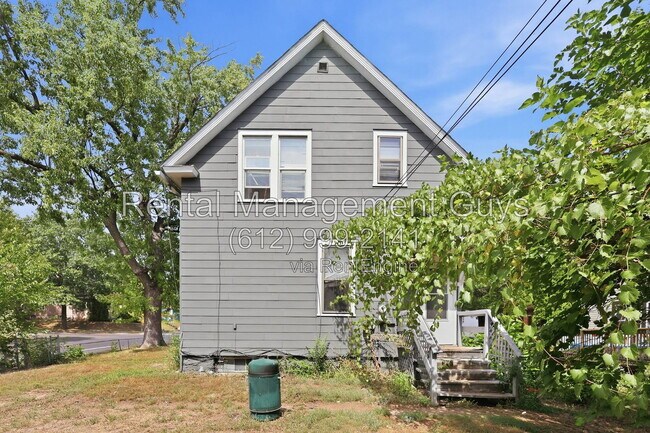 Building Photo - 584 Magnolia Ave E